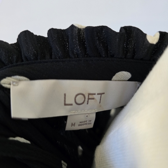 Loft | Medium | Black & White Polka Dot High Neck Blouse - Picture 8 of 9